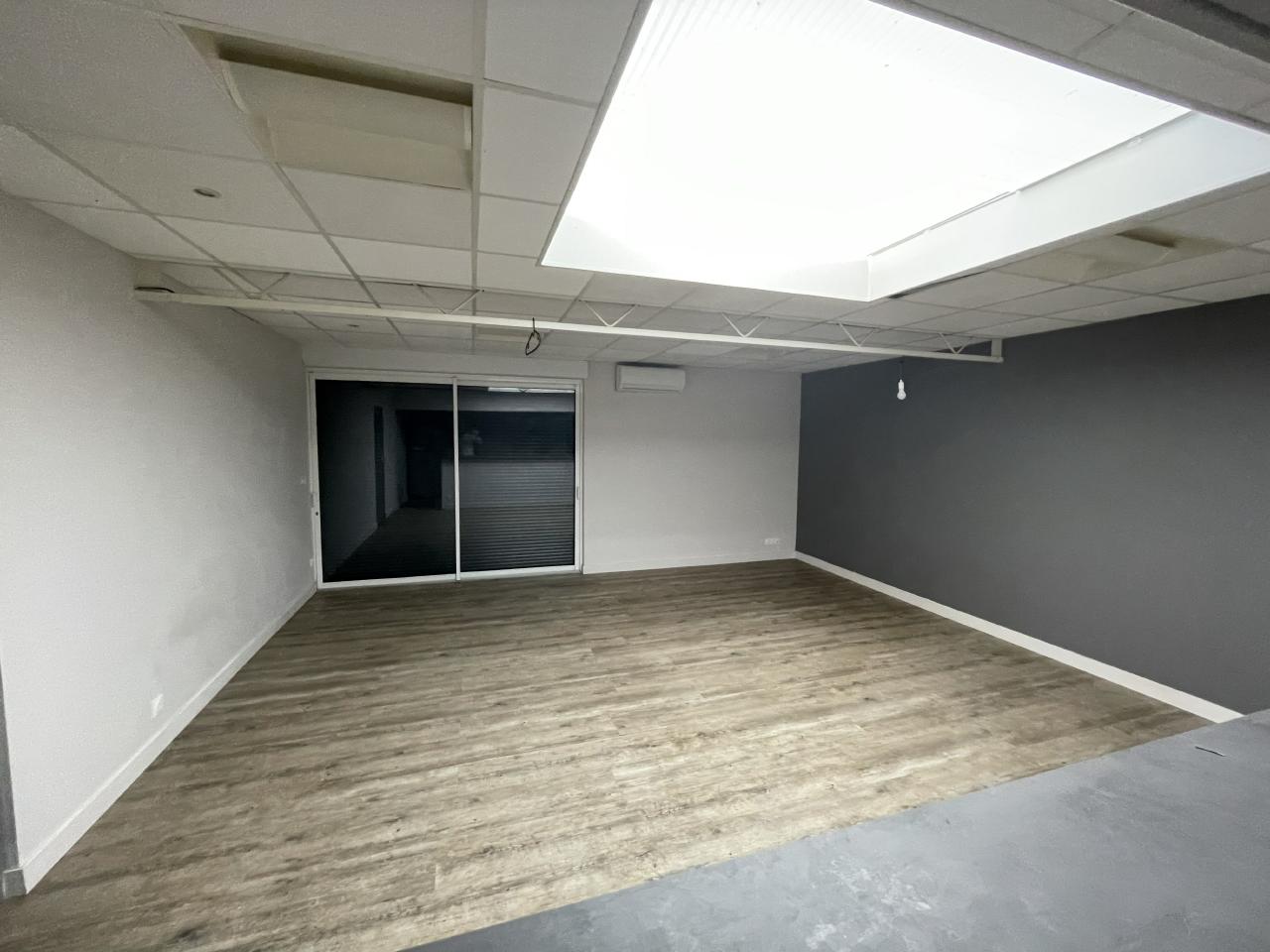 Bureau Tours 301m² Location bureau Tours Indre-et-Loire OLBUR2532086 10